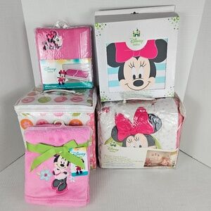 Disney Baby Minnie Mouse Petals Perfect 9-pc. Crib Bedding Set